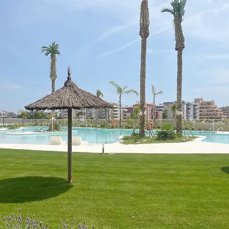 Global Properties, De Dos Terrazas Con Vistas Al Mar Y Piscina En Canet